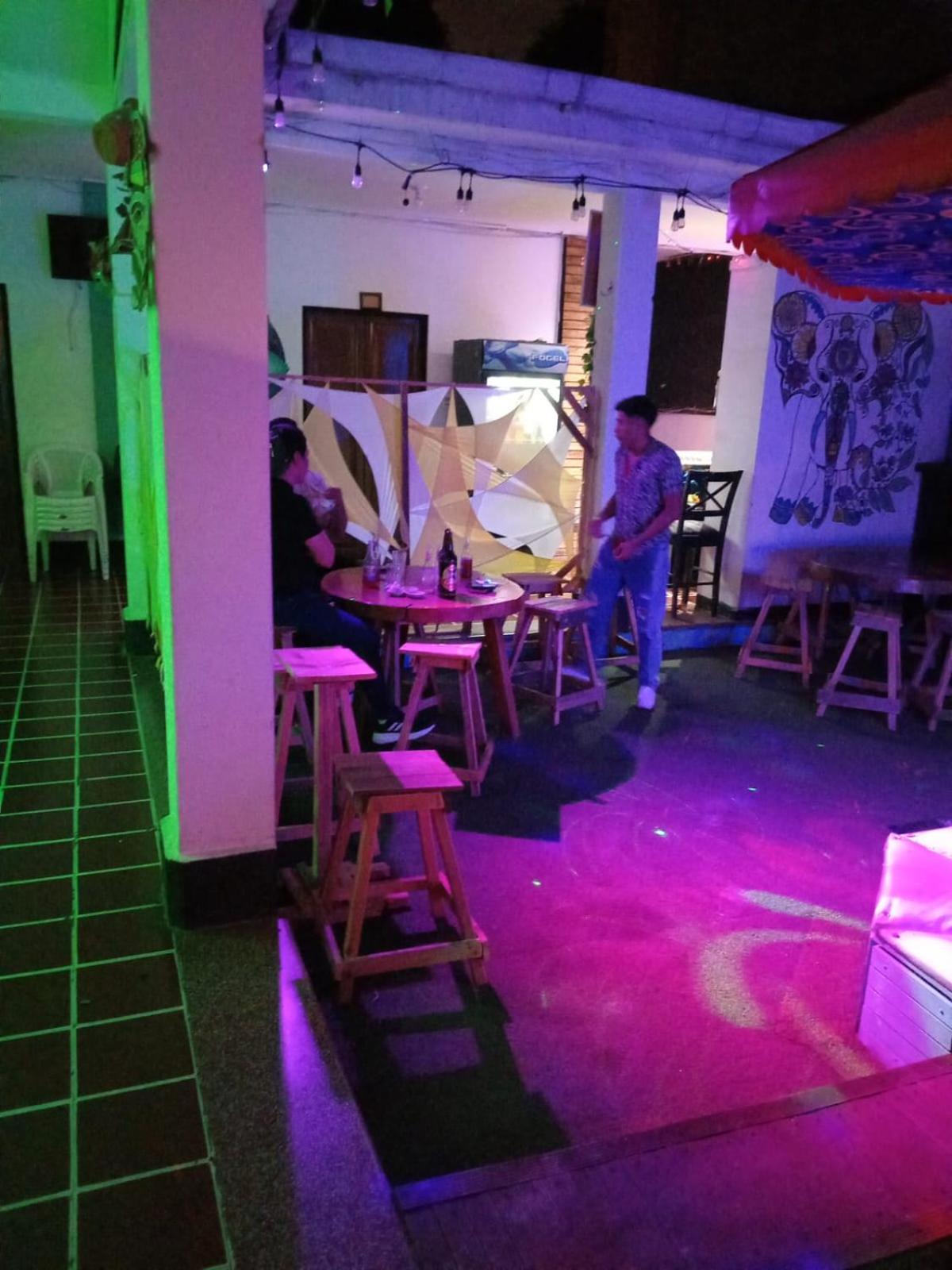 Karim Hostel グアテマラシティ エクステリア 写真