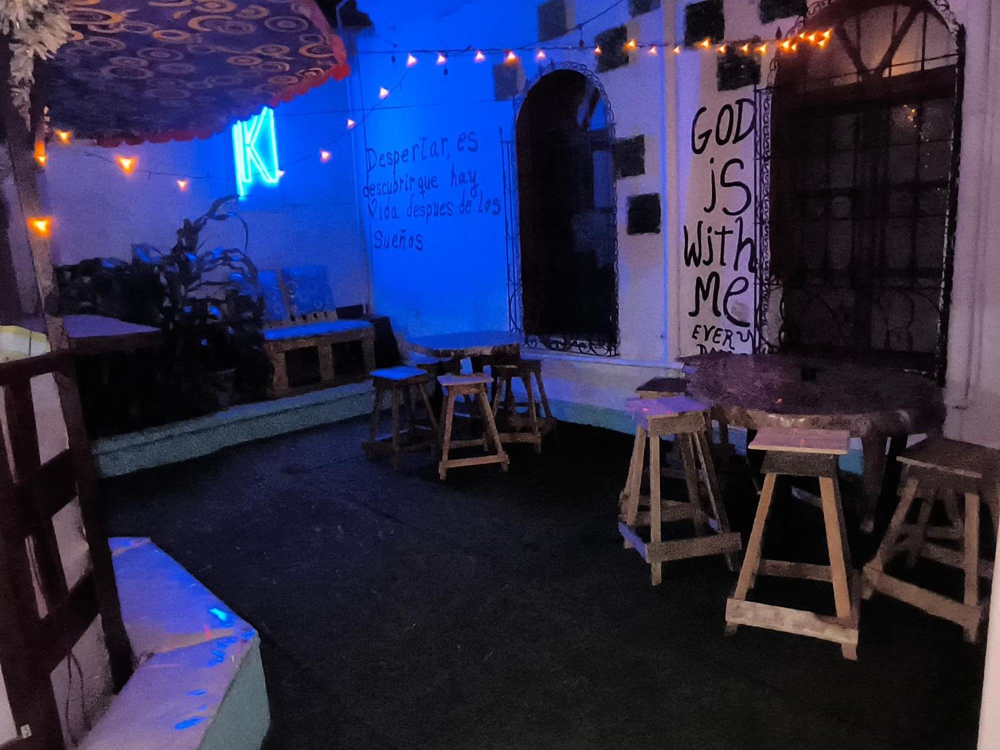 Karim Hostel グアテマラシティ エクステリア 写真